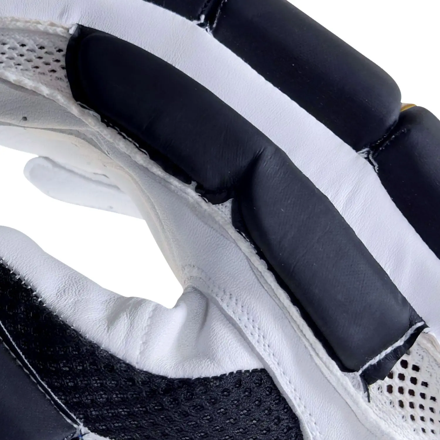Mids White Gold Batting Gloves - Image 10